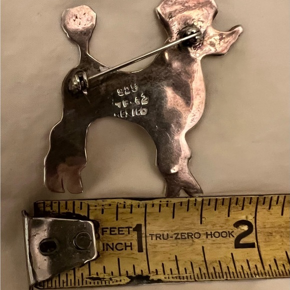 Vintage sterling silver POODLE pin - Picture 5 of 9